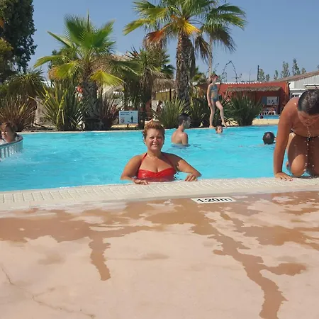 Camping Le Montourey Mobihome *